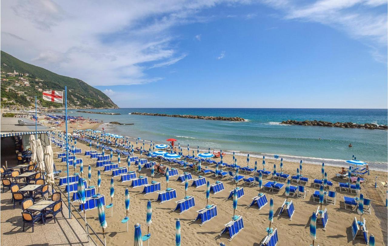 Awesome Home In Moneglia With Kitchen エクステリア 写真